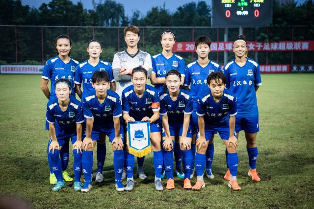 如何防库里？麦迪：在三分线外就开始贴防 让他进入协防区域